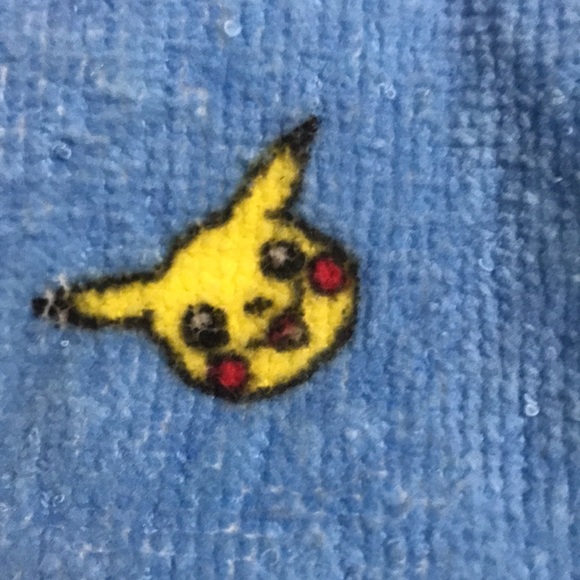 Vintage Pokémon Pikachu Hand Towel - Picture 4 of 9